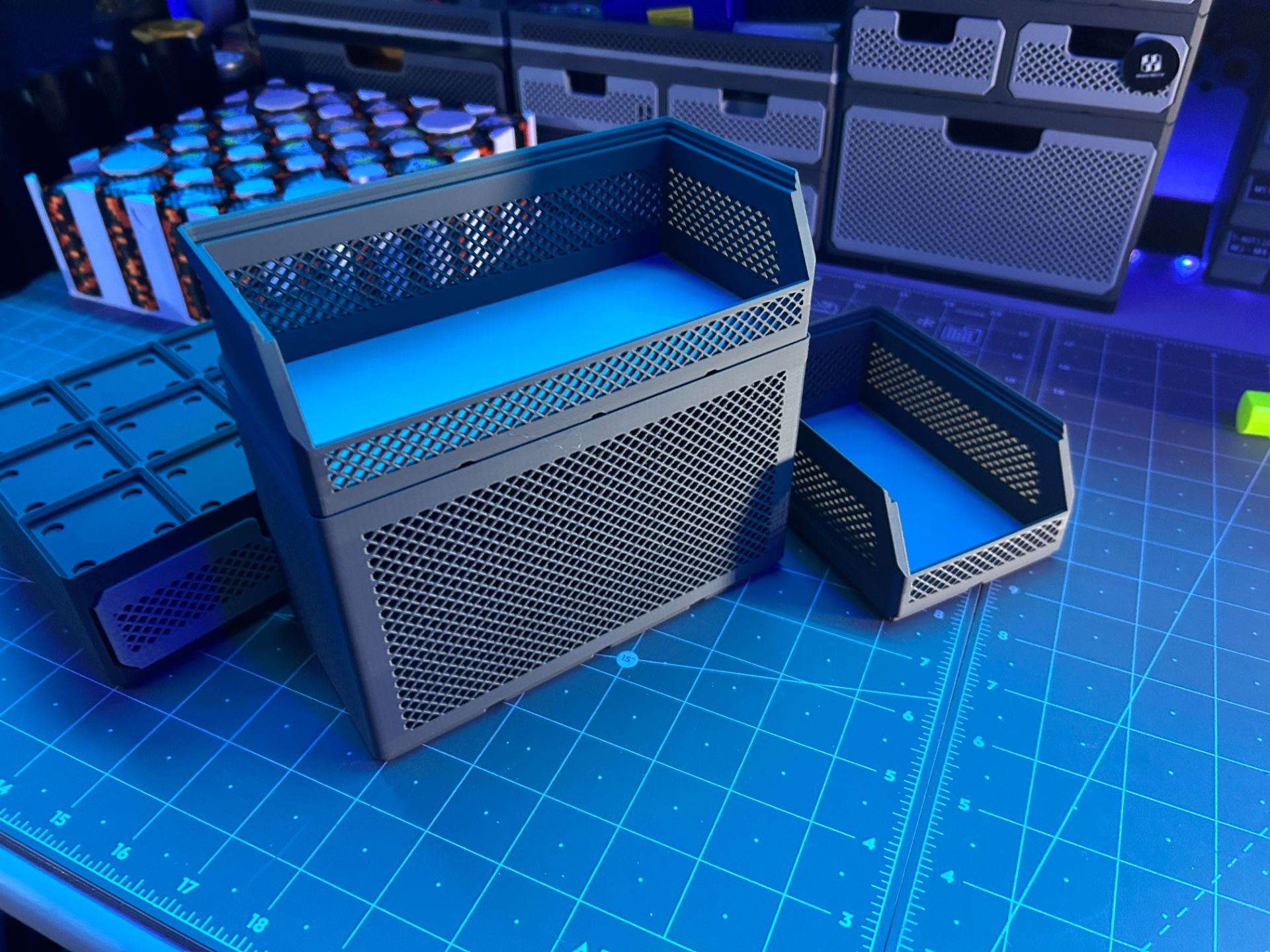 مقاوم گریدفینیتی ذخیرهسازی بینها — Rugged Stackers - Gridfinity Storage Bins