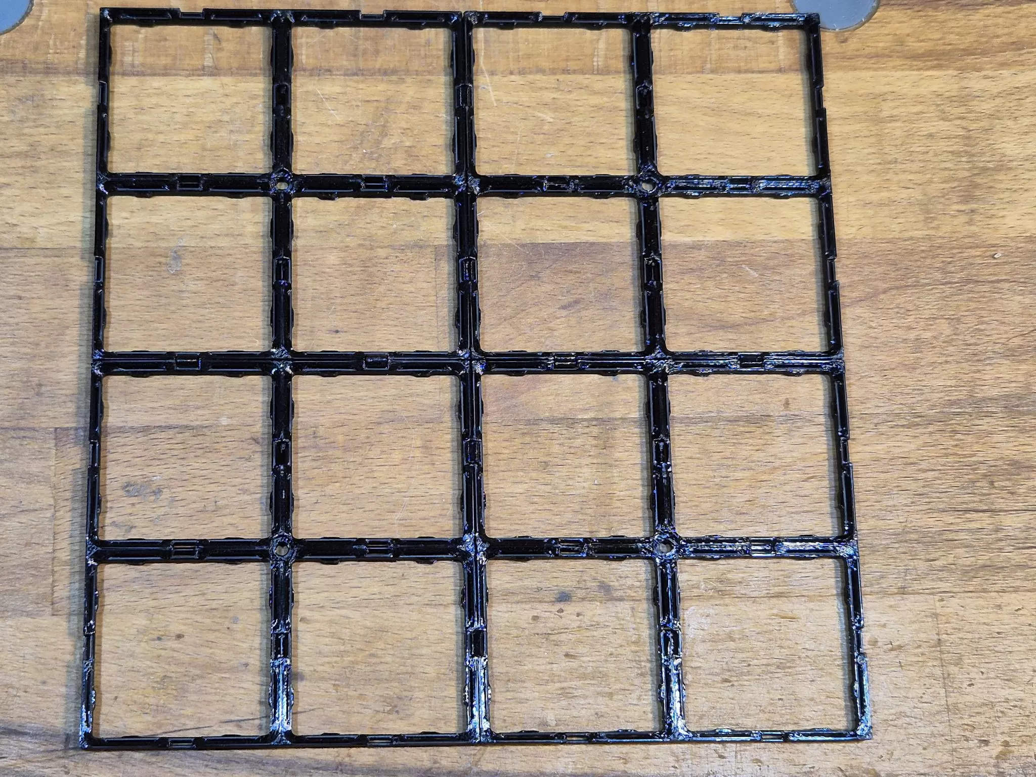 گریدفینیتی برد پایه پیچ — CLICKbase Gridfinity baseplate with screw holes