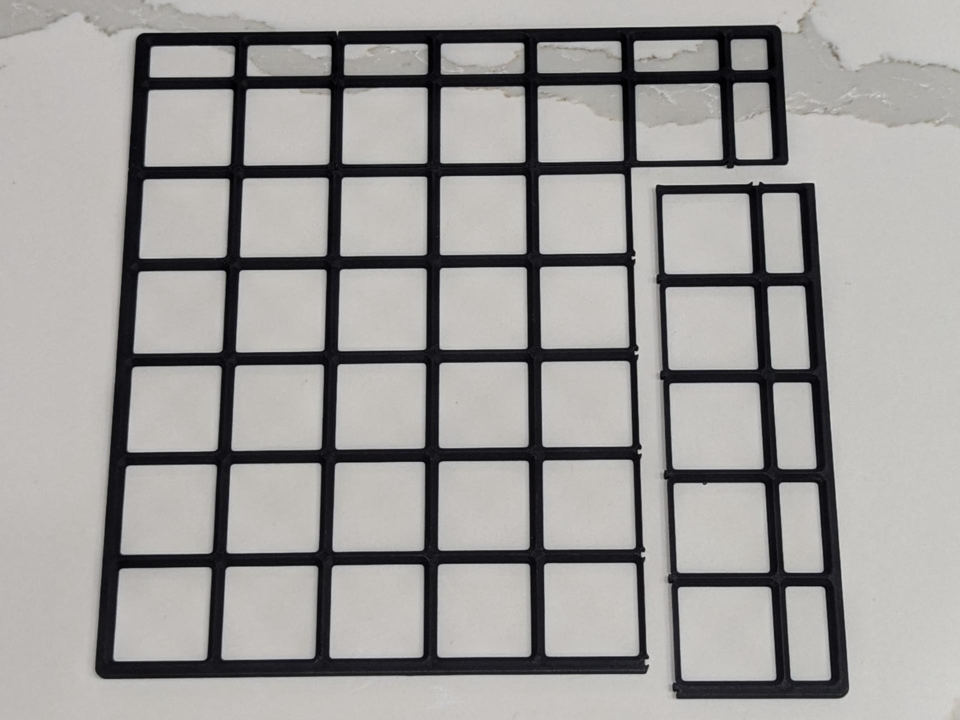 گریدفینیتی برد پایه سیستم — GRIPS: GRidfinity Interlocking basePlate System